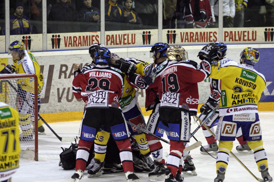 1.2.2005 - (Lukko-Ässät)