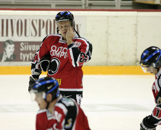 2.10.2004 - (Ässät-Jokerit)