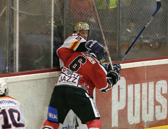 2.10.2004 - (Ässät-Jokerit)