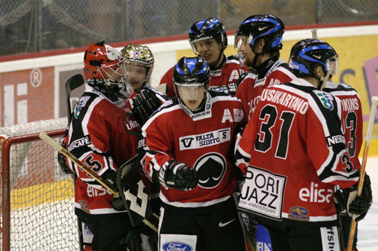 2.10.2004 - (Ässät-Jokerit)