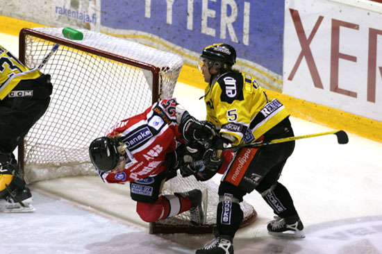 29.10.2005 - (Ässät-SaiPa)