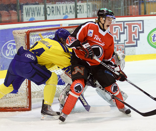 22.1.2011 - (Ässät A-Lukko A)