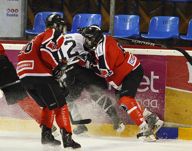 22.1.2011 - (Ässät B-TPS B)