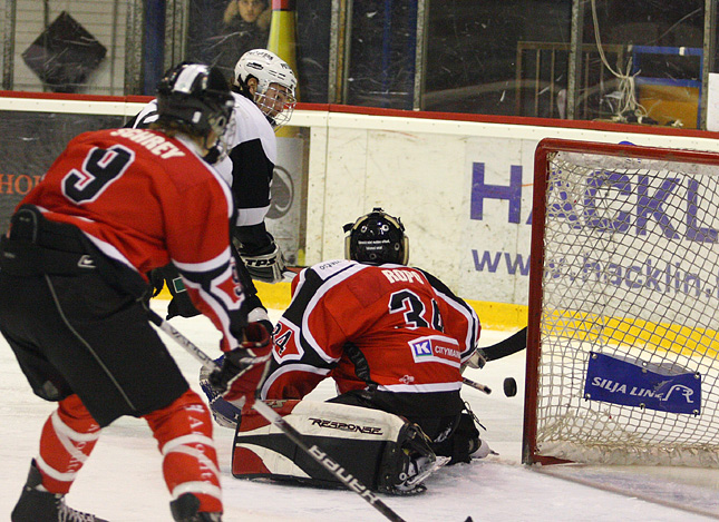 22.1.2011 - (Ässät B-TPS B)