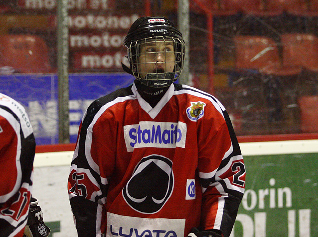 22.1.2011 - (Ässät B-TPS B)