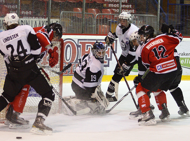 22.1.2011 - (Ässät B-TPS B)