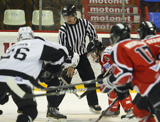 22.1.2011 - (Ässät B-TPS B)