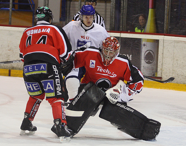 23.2.2011 - (Ässät A-HIFK A)