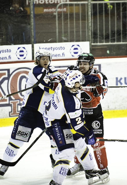 21.3.2011 - (Ässät - Blues)