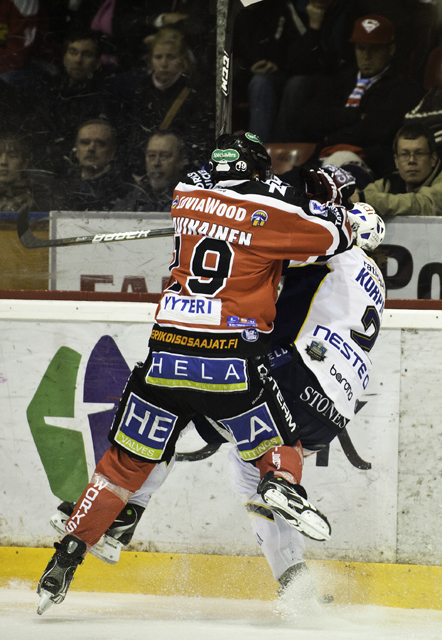 21.3.2011 - (Ässät - Blues)