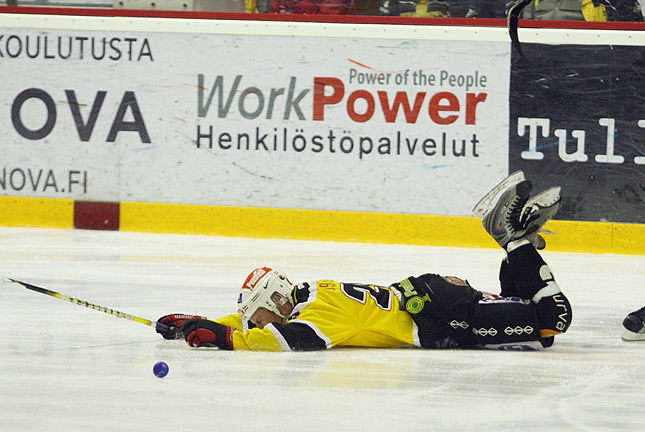 26.3.2011 - (Kärpät-RB-93)