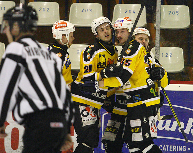 26.3.2011 - (Kärpät-RB-93)