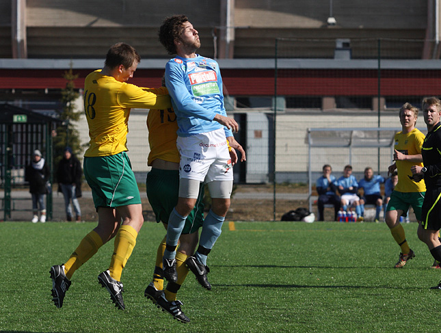 16.4.2011 - (FC PoPa-Ilves)