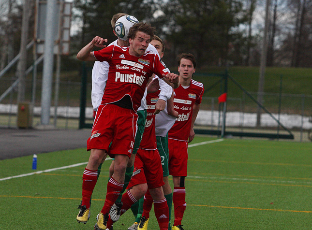 30.4.2011 - (FC Jazz-Tampereen Palloveikot)