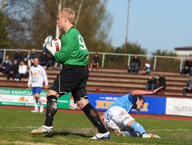 7.5.2011 - (FC PoPa-FC Hämeenlinna)