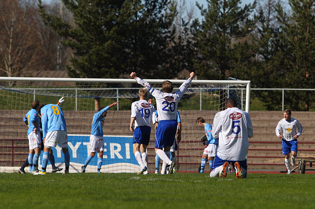 7.5.2011 - (FC PoPa-FC Hämeenlinna)