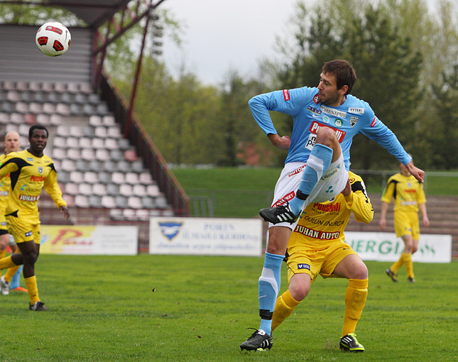 15.5.2011 - (FC PoPa-AC Oulu)