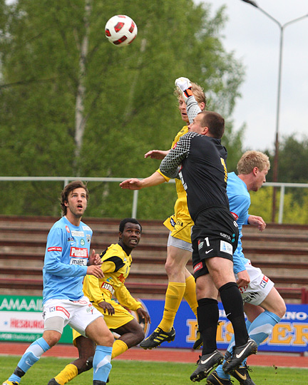 15.5.2011 - (FC PoPa-AC Oulu)