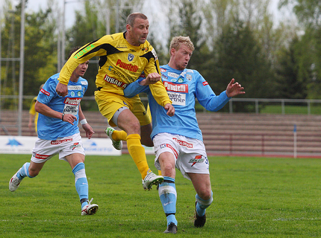 15.5.2011 - (FC PoPa-AC Oulu)