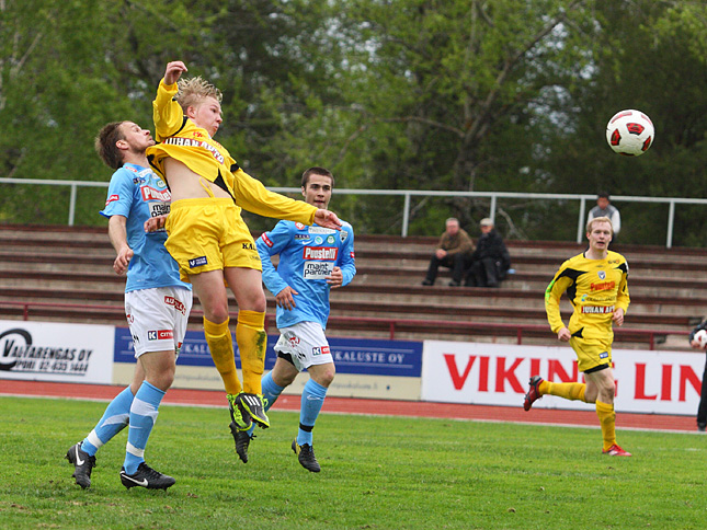 15.5.2011 - (FC PoPa-AC Oulu)