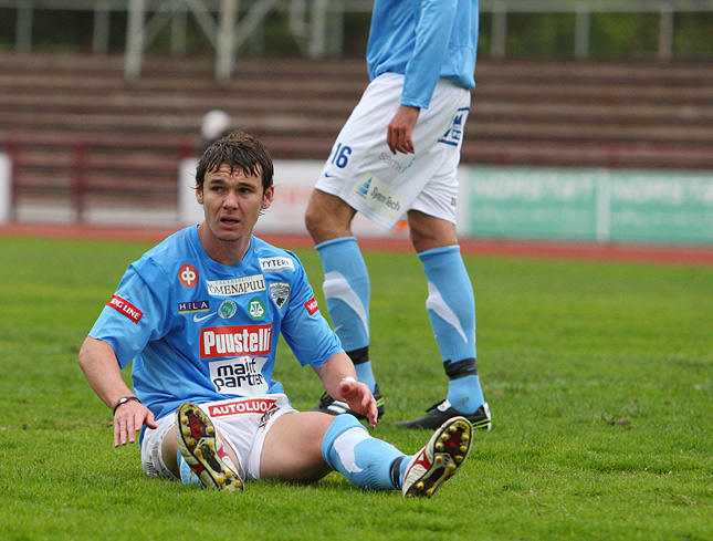 15.5.2011 - (FC PoPa-AC Oulu)