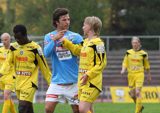 15.5.2011 - (FC PoPa-AC Oulu)