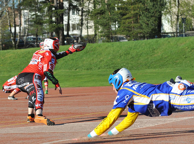 18.5.2011 - (Lukko N-Pesäkarhut N)