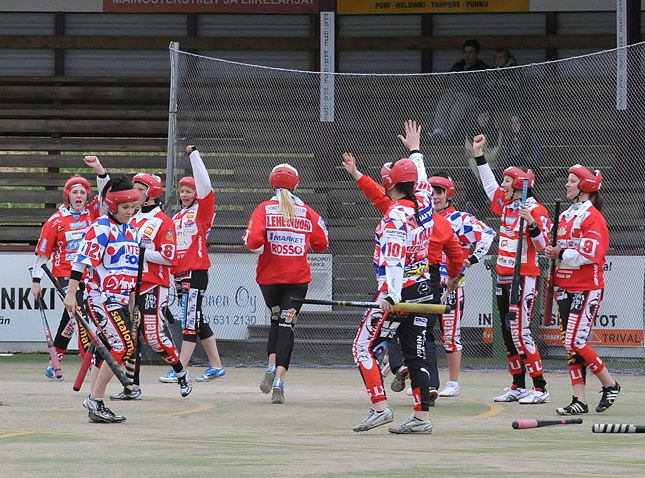 13.5.2011 - (Pesäkarhut B2-Pesäkarhut B1) 13.5.2011 - (Pesäkarhut B2-Pesäkarhut B1)