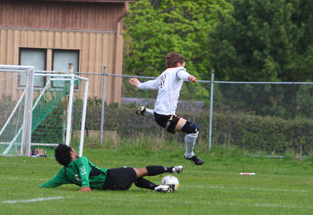 28.5.2011 - (Musan Salama-Tikkurilan Palloseura)