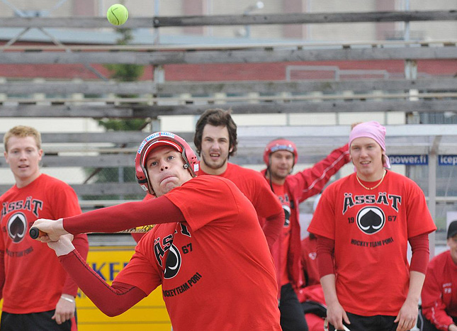 28.5.2011 - (Ässät-Lukko)