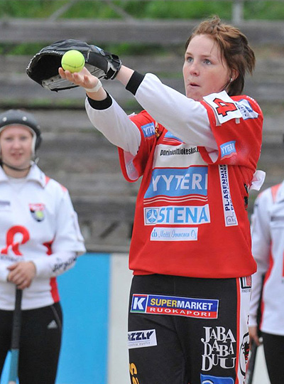 4.7.2011 - (Pesäkarhut B2-Hämeenkyrö B)