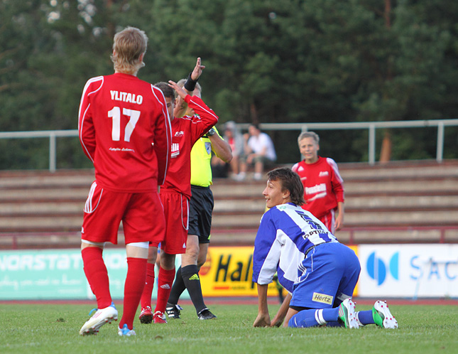 30.7.2011 - (FC Jazz-HJK)