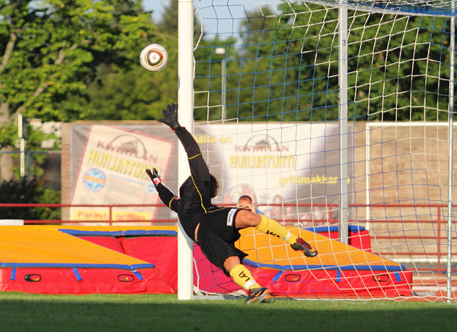30.7.2011 - (FC Jazz-HJK)