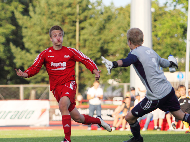 30.7.2011 - (FC Jazz-HJK)