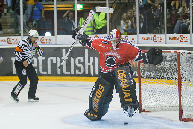 5.8.2011 - (Ässät-TPS)