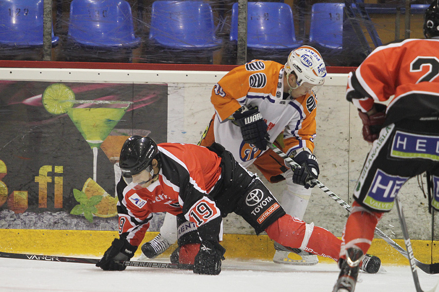 10.8.2012 - (Ässät A-Tappara A)