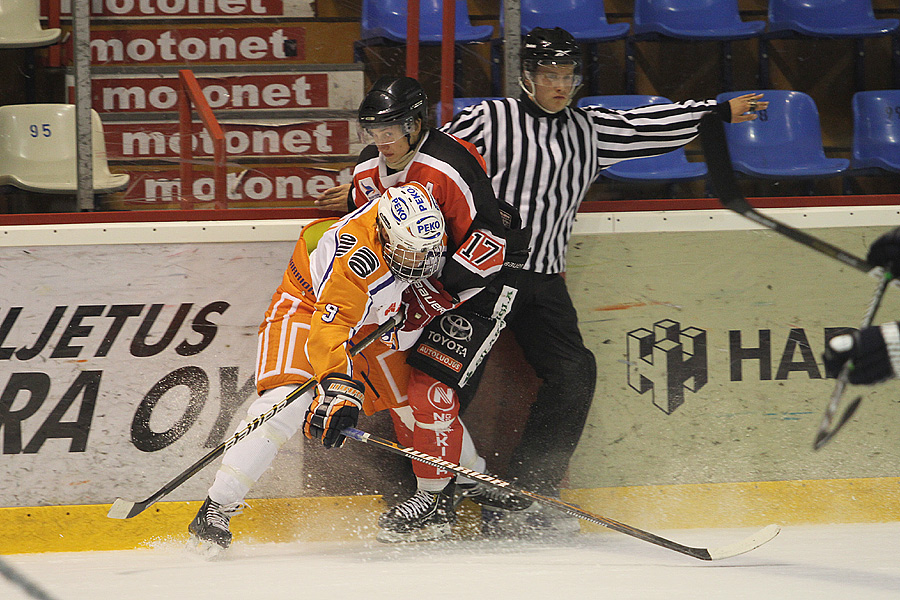 10.8.2012 - (Ässät A-Tappara A)