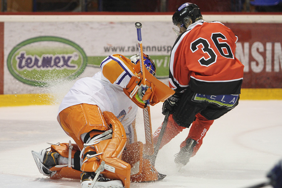 10.8.2012 - (Ässät A-Tappara A)