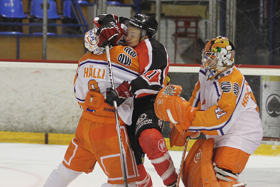 10.8.2012 - (Ässät A-Tappara A)