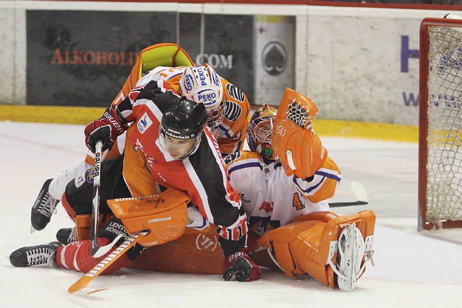 10.8.2012 - (Ässät A-Tappara A)