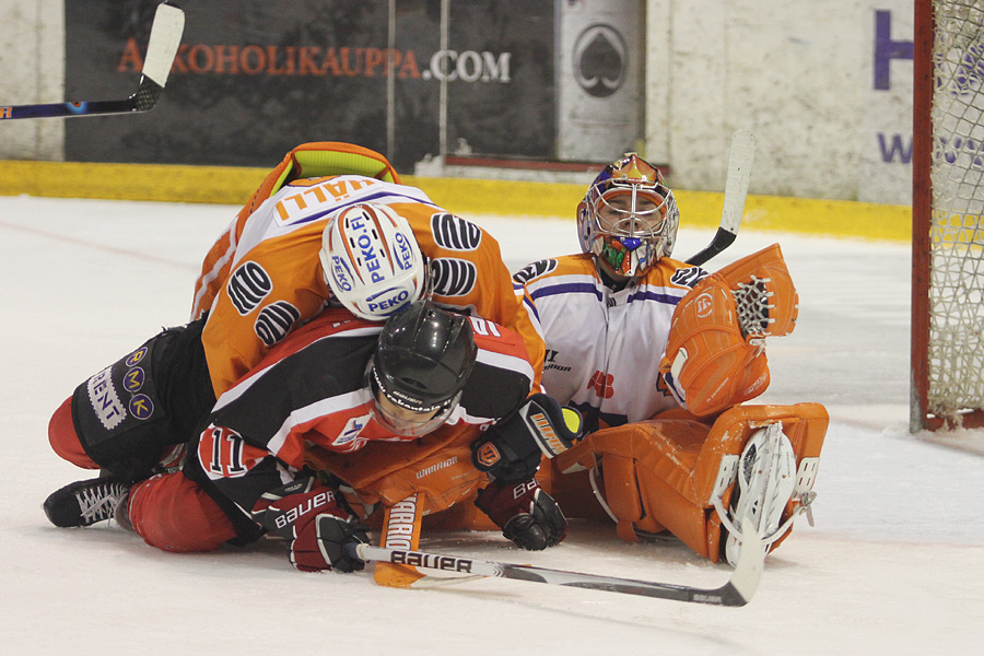 10.8.2012 - (Ässät A-Tappara A)