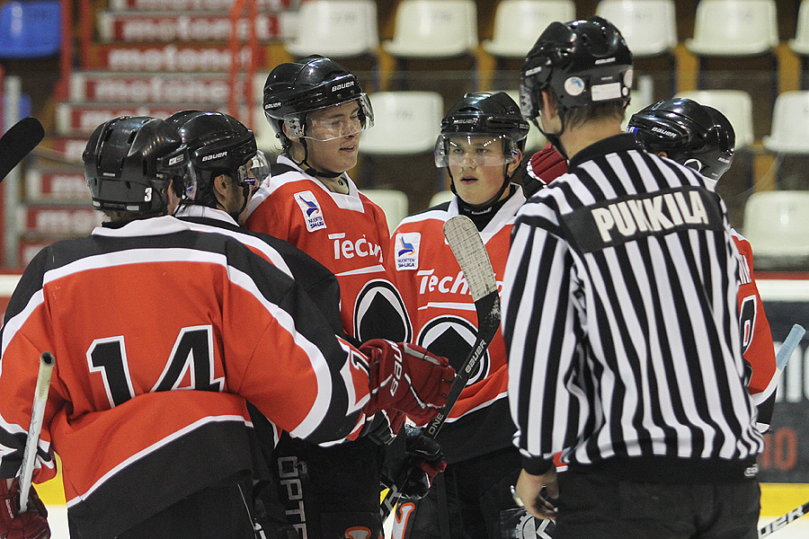 15.8.2012 - (Ässät A-Ilves A)