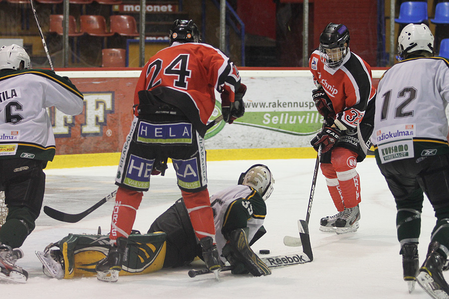 15.8.2012 - (Ässät A-Ilves A)