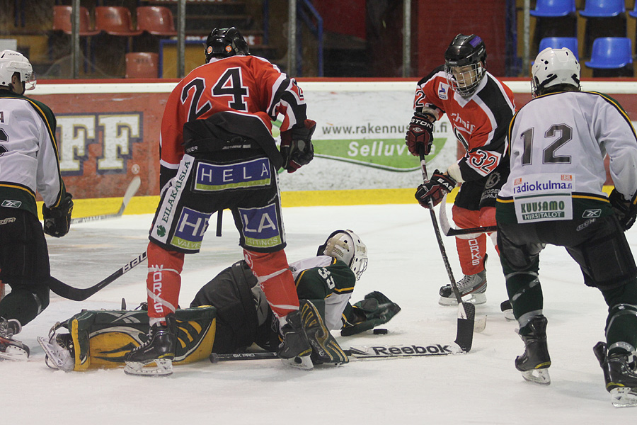 15.8.2012 - (Ässät A-Ilves A)