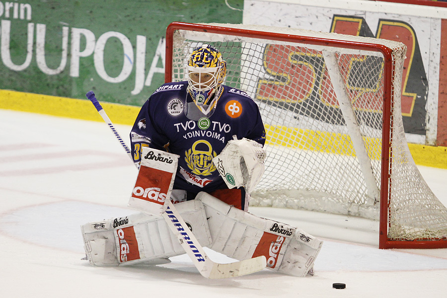 17.8.2012 - (Ässät-Lukko)