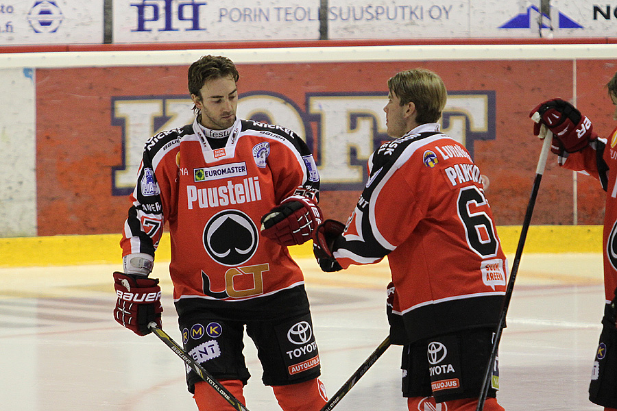 17.8.2012 - (Ässät-Lukko)