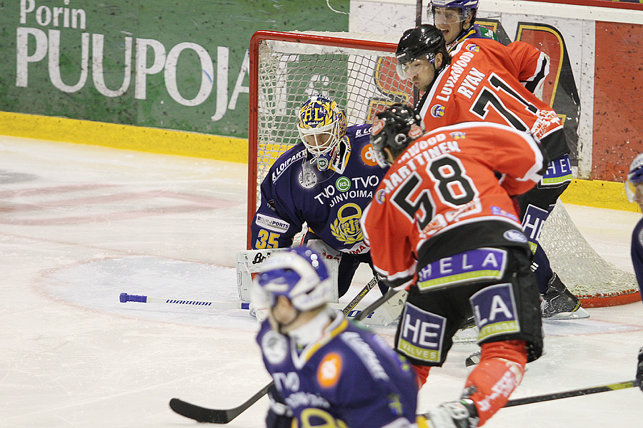 17.8.2012 - (Ässät-Lukko)