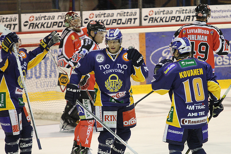 17.8.2012 - (Ässät-Lukko)