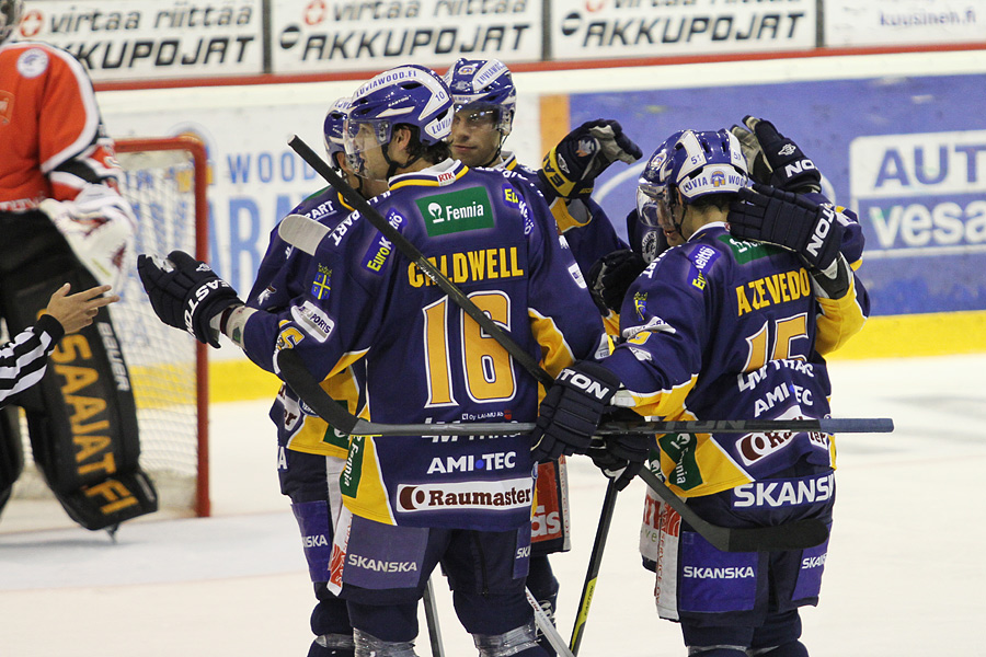 17.8.2012 - (Ässät-Lukko)