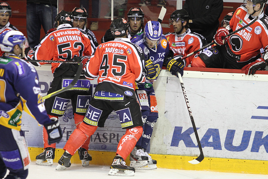 17.8.2012 - (Ässät-Lukko)